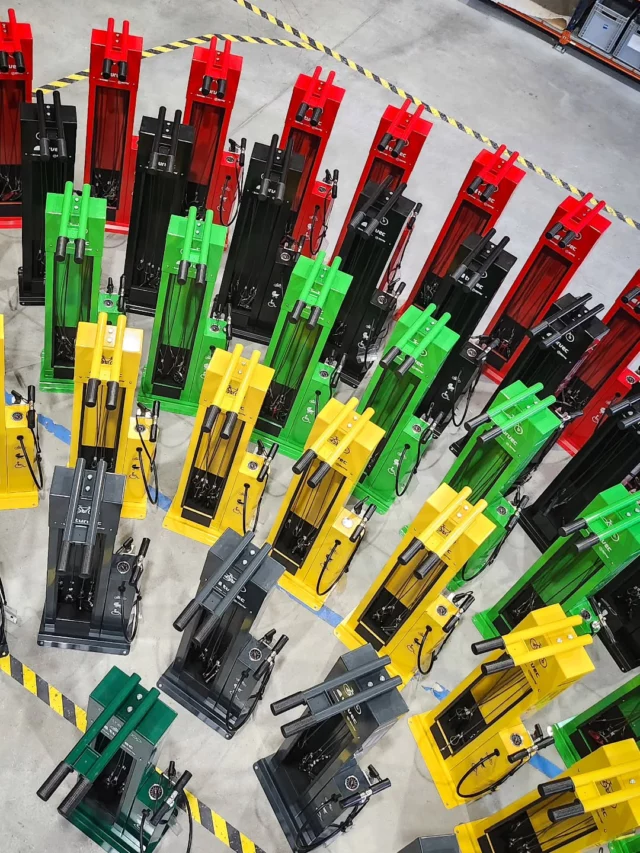 The colorful power of collaboration!

These unique service stations were created through the combined efforts of the IBOMBO, Turvec and Broxap teams – a partnership where technology meets design.

Each color represents the diversity of the places and people they serve:
❤️ Red – energy and passion,
💛 Yellow – positive change,
💚 Green – care for the environment,
🖤 Graphite – strength and reliability.

Together, they create a rainbow of possibilities for all cyclists 🚴‍♀️✨